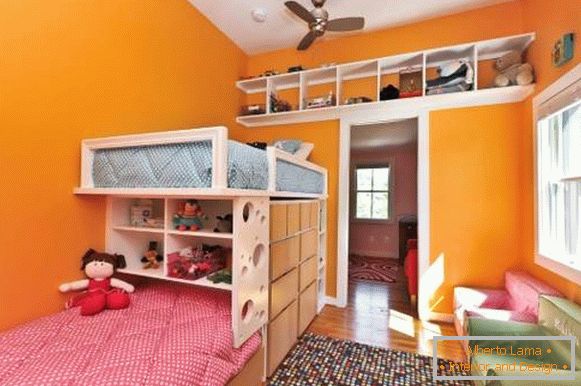 Design der Einzimmerwohnung mit zwei Kindern - Interieur eines Kinderzimmers