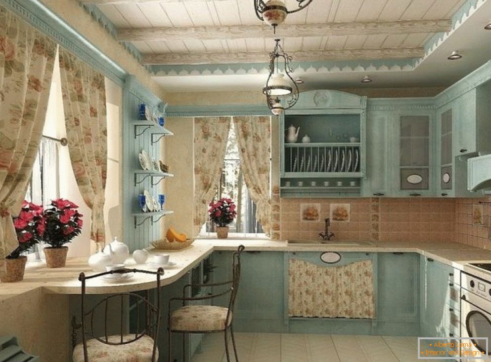 Kücheninnenraum im Provence-Stil