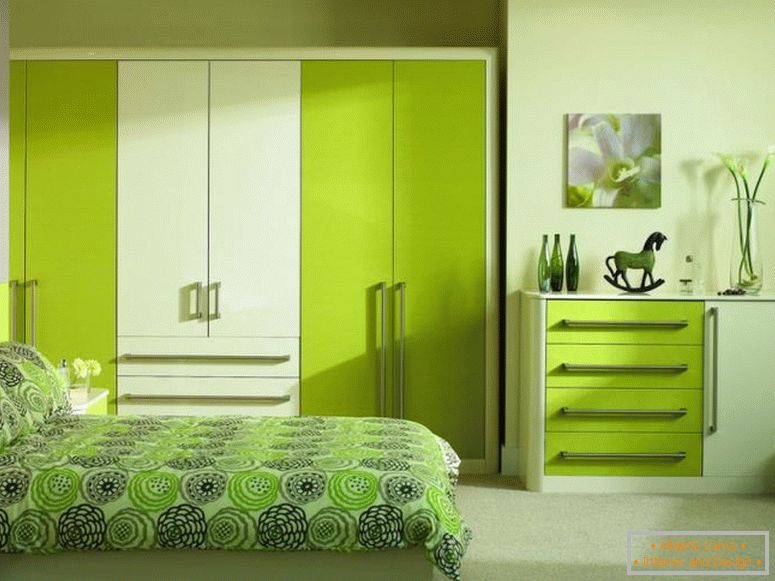 Hellgrüne Farbe des Schlafzimmerinnenraums