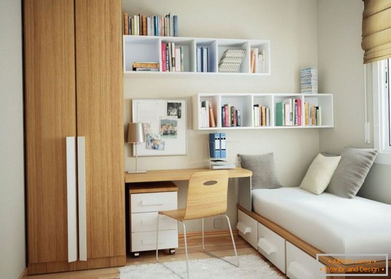 minimalistisch-winzige-Wohnung-Design-mit-braun-Holz-Schrank-in der Nähe von Schreibtisch-und-weiß-Holz-Floating-Bücherregal-befestigt-an-der-weißen-Wand-auch-braun-Holz-Einzelbett- Rahmen-weiß-Holz-3-sliding-dr