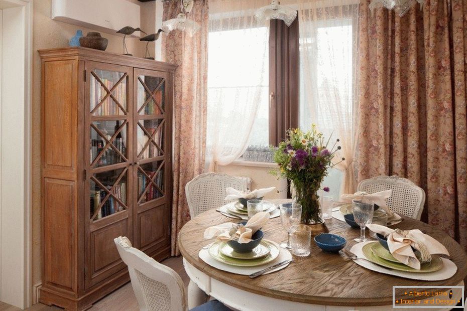 Möbel für den Stil Provence