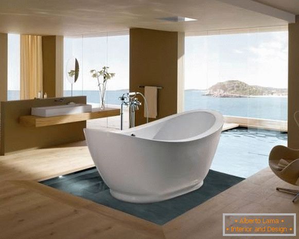 Design eines Badezimmers mit einem separaten Badezimmer