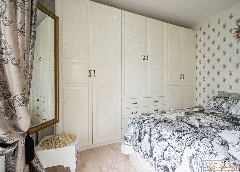 Schlafzimmer von Luxuswohnungen von Maria Dadiani