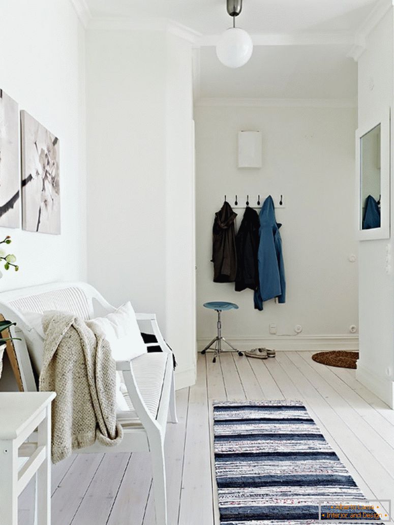 Innenraum einer modernen Wohnzimmerwohnung in Schweden