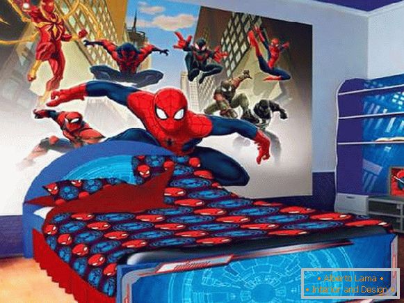 Spiderman Person im Inneren des Kinderzimmers, Foto 11