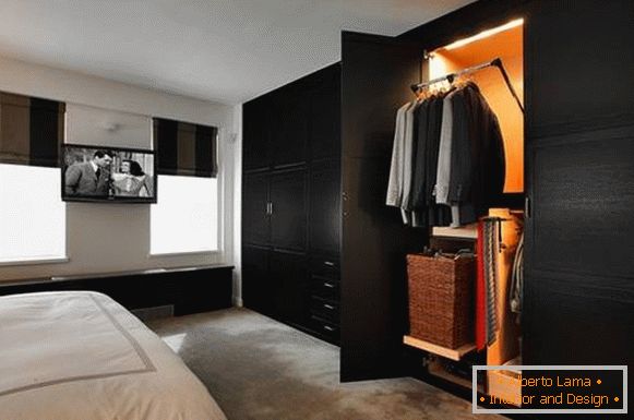 Ein kleines Ankleidezimmer im Schlafzimmer - eine Auswahl von 25 Fotos
