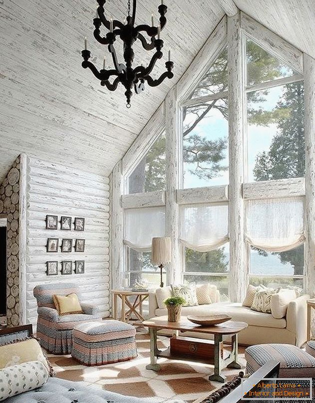 Weiße Log House Lounge