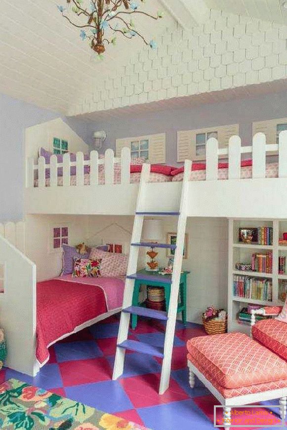 Innenraum eines Kinderzimmers mit einem Etagenbett Foto, Foto 39