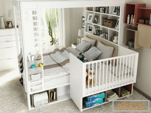 modernes Schlafzimmer Interieur mit extra Kinderbett