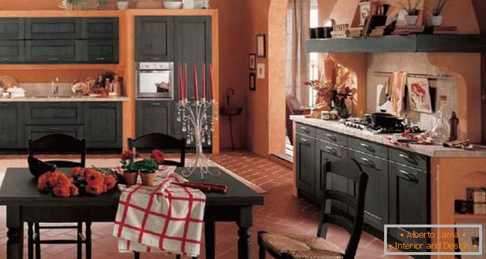 Die Hauptanforderung des rustikalen Stils ist die Funktionalität der Küche. 