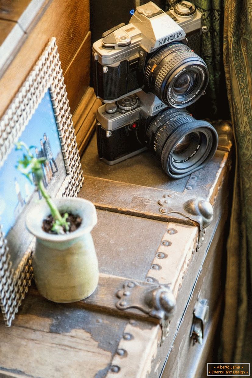Kameras im Inneren einer kleinen Wohnung