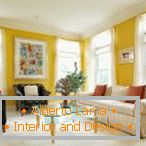 Gelbes Wohnzimmer