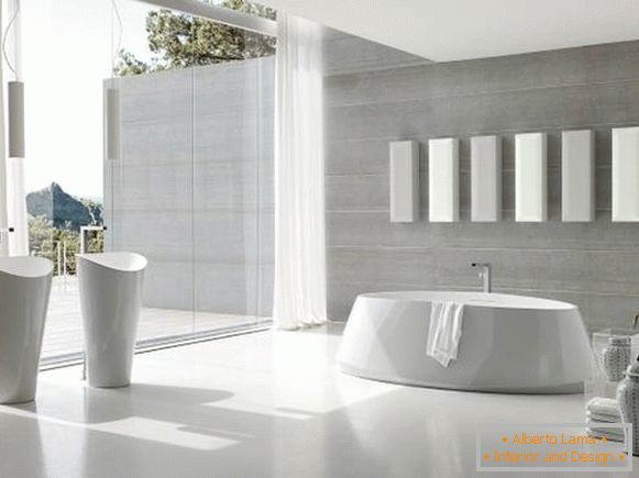 Weißes Badezimmer im High-Tech-Stil