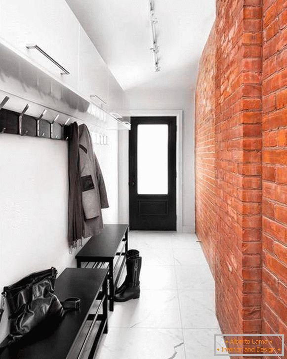 Kleiner schmaler Korridor - Fotodesign im Loft-Stil