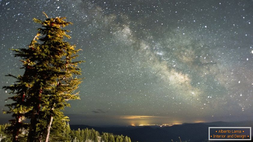 Ein atemberaubendes Foto der Milchstraße