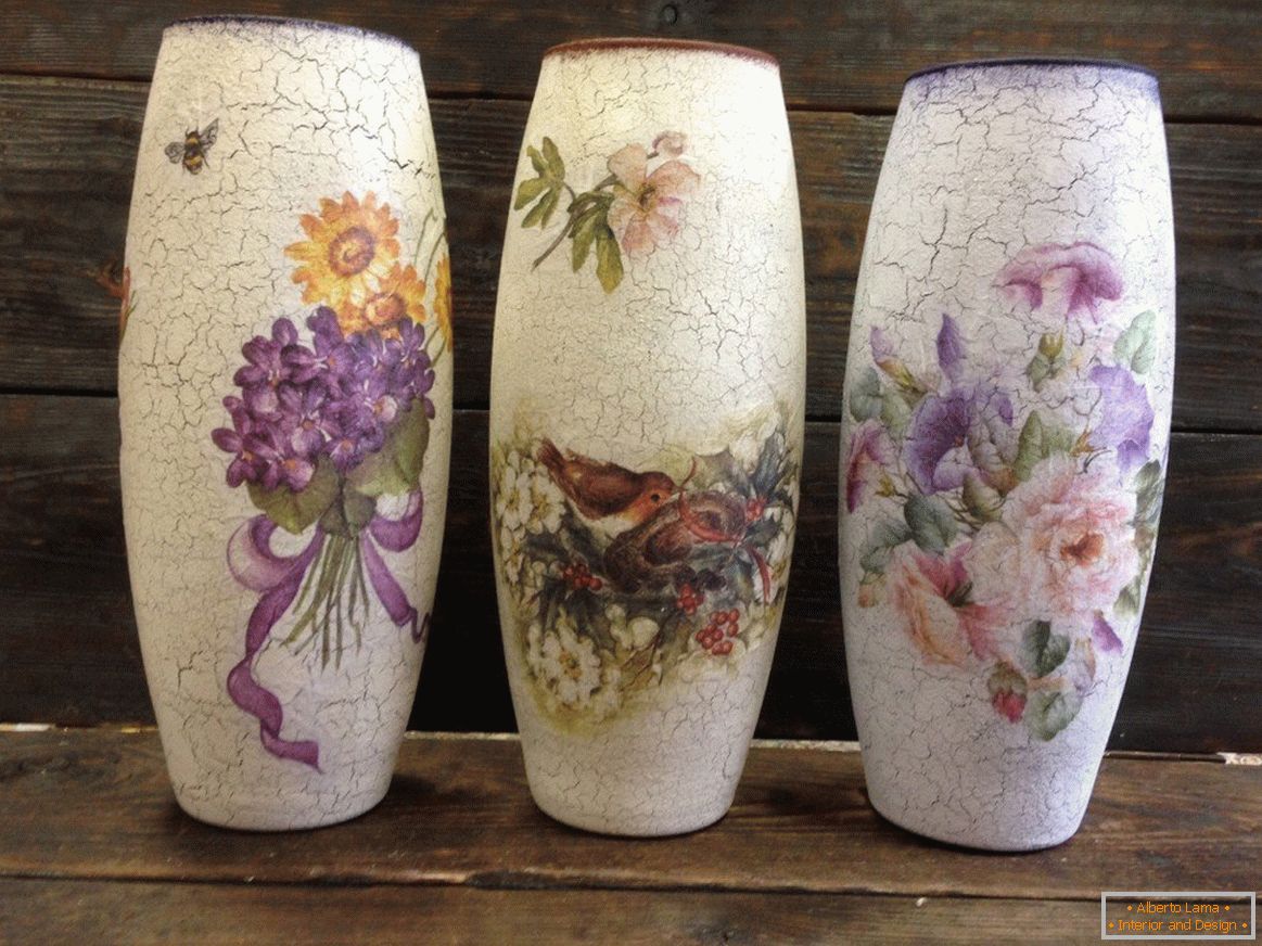 Blumenmotive auf einer Vase