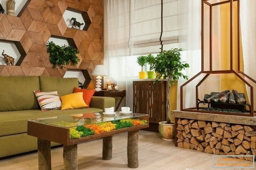Wohnzimmer im Öko-Stil mit Kamin und Drovnitsey