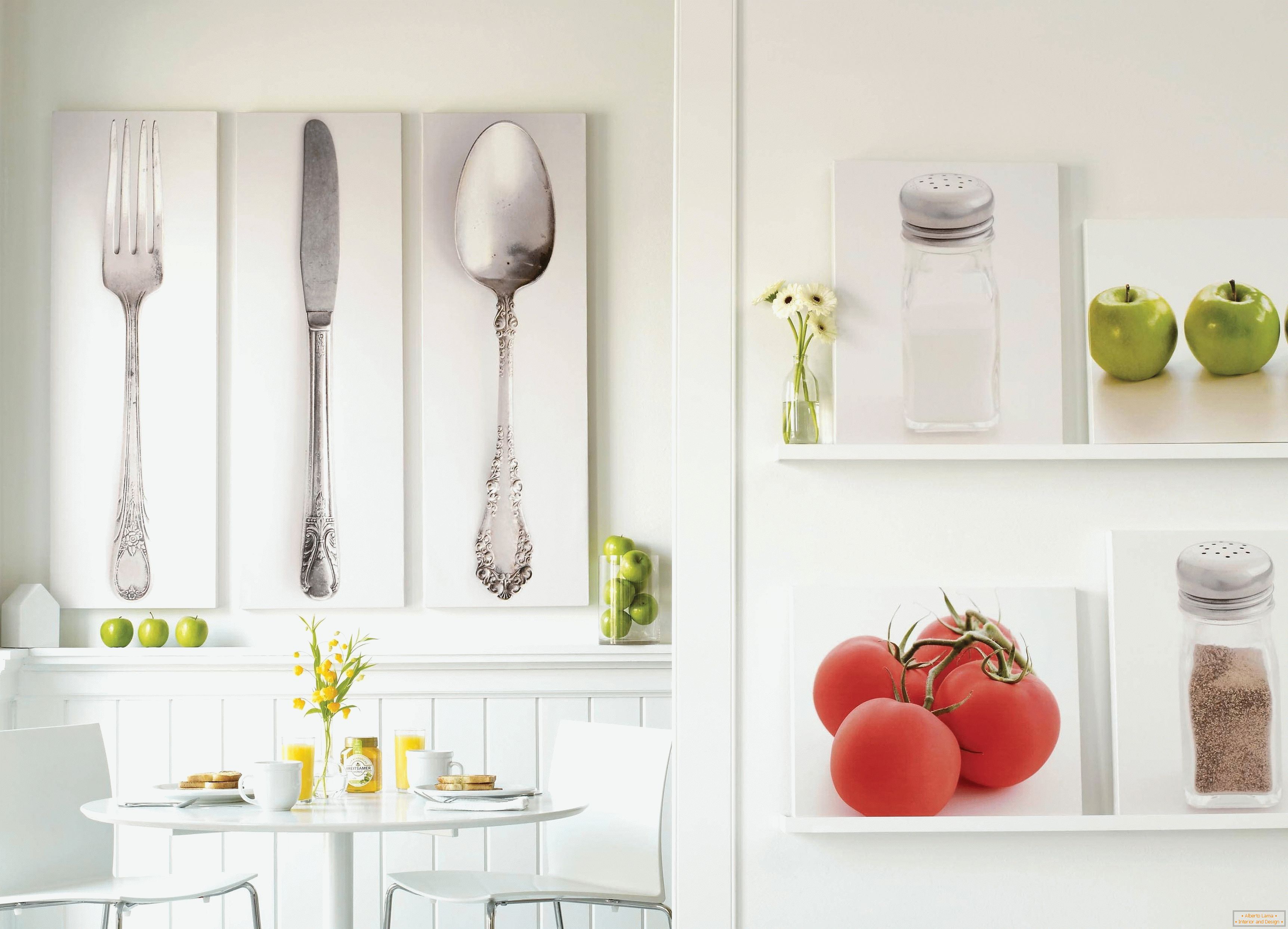 Triptychon an der Küchenwand