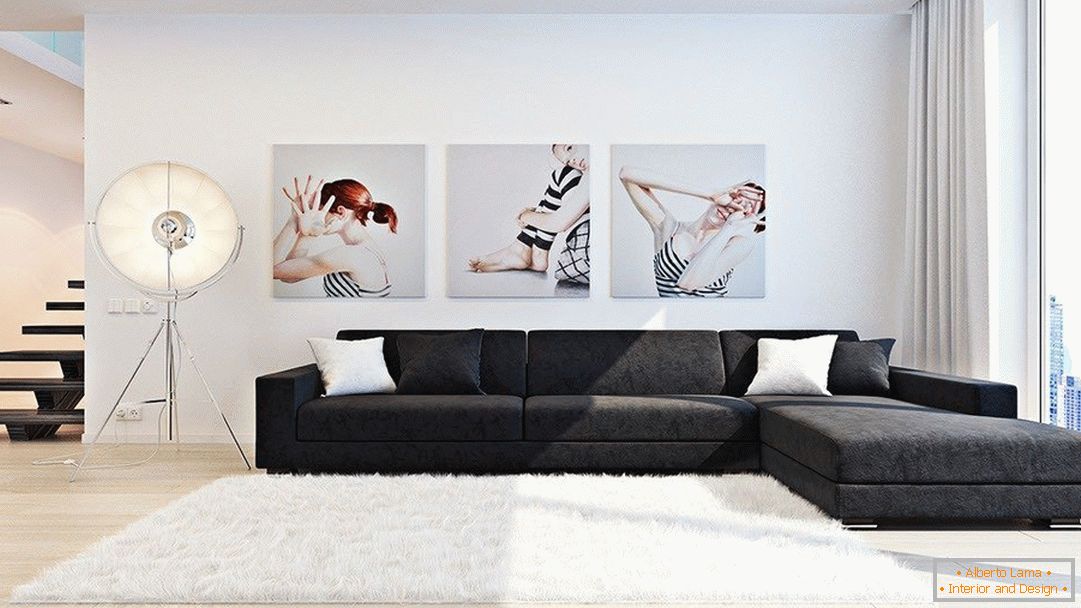 Wohnzimmer im minimalistischen Stil mit Gemälden