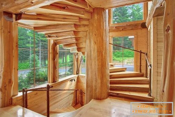 Design einer Holztreppe in einem Holzhaus