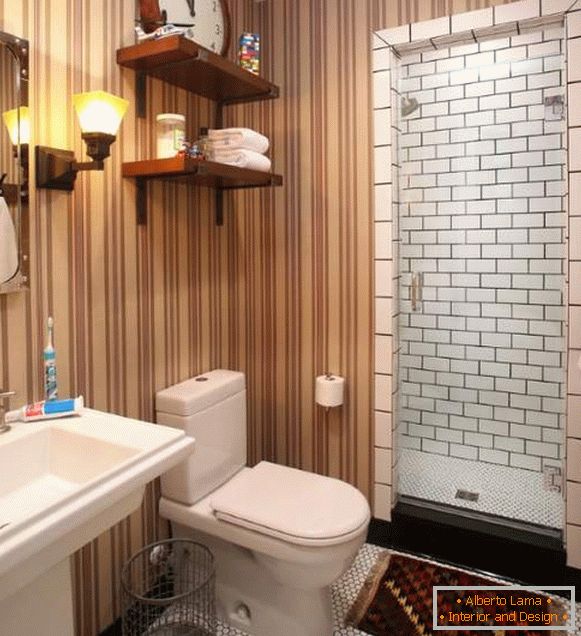Schönes Badezimmer - Fotodesign mit Tapeten in Streifen