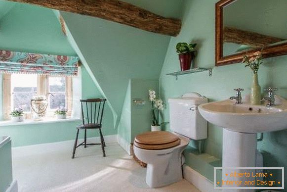 Schöne Innenräume von Badezimmern - ein Foto von einem Badezimmer in mintgrüner Farbe