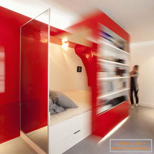 Verwandelbares rotes und weißes Schlafzimmer