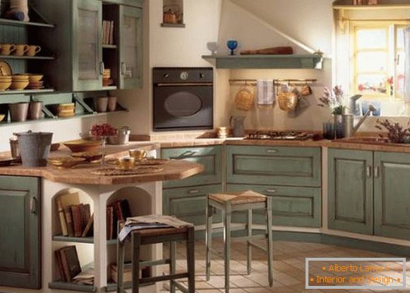 Wie man ein schönes Kücheninterieur im Landhausstil schafft - 25 Fotos