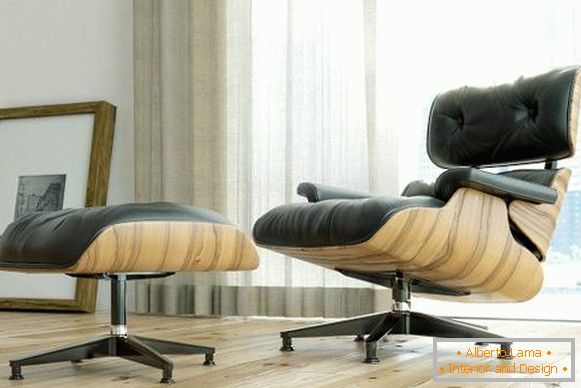 Black Eames Lounge Chair mit Ständer unter den Füßen