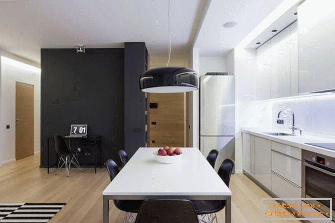 Küche und Essbereich in der Studio-Wohnung