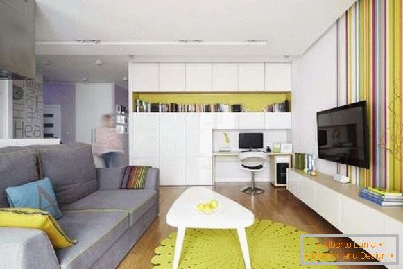 Kleines Studio-Apartment in hellen Farben und modernem Stil