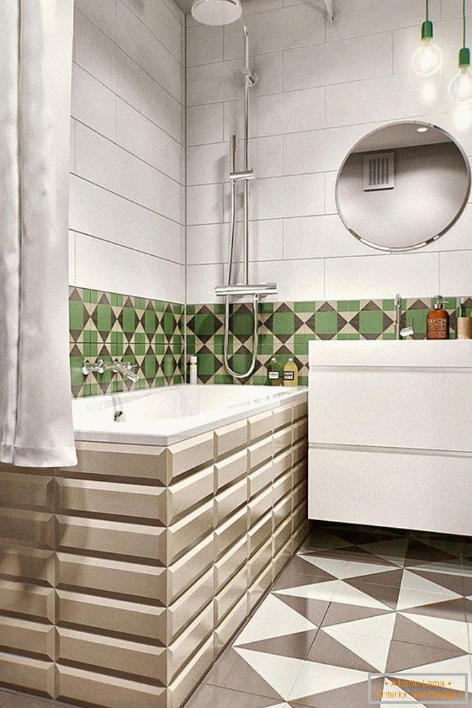 Badezimmer eines kleinen Studioappartements in Moskau