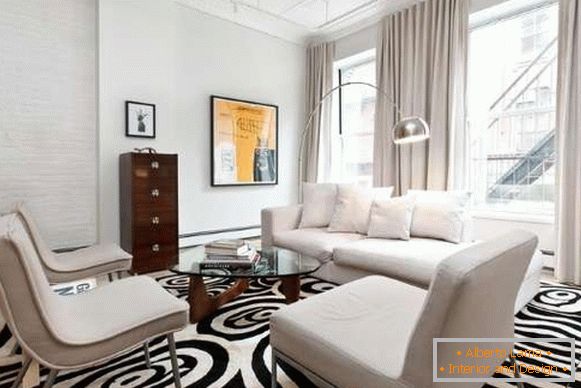 Schwarzweiss-Teppich im Wohnzimmer mit einem modernen Design