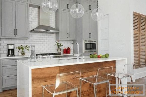 Modisches Design der Küche 2018 mit Möbeln in Grau