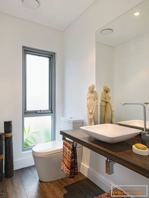 Badezimmer im orientalischen Stil mit Minimalismus