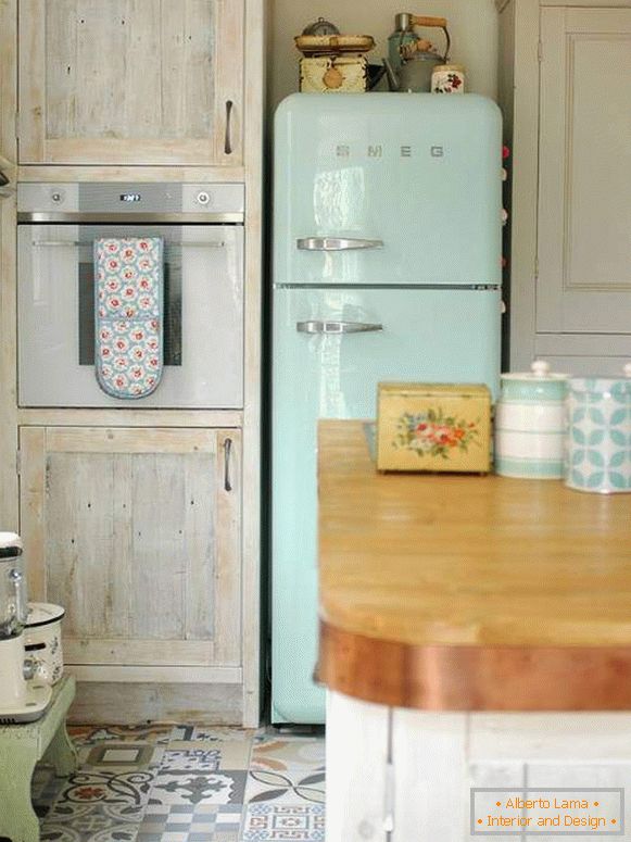 Stilvolles Bodendesign in der Küche - Foto von Bodenfliesen