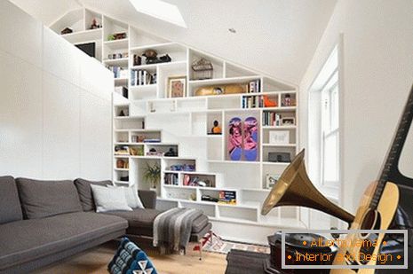 Mini-Wohnung im Loft im skandinavischen Stil