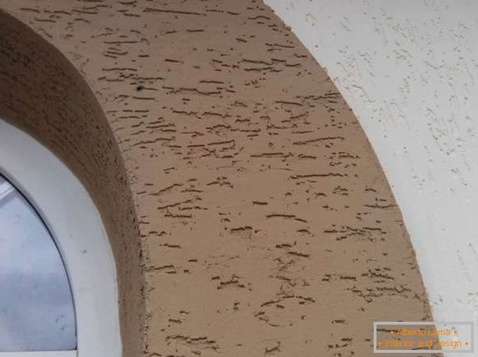 Borkenkäfer auf den Fassaden der Häuser vergipsen, Foto 3