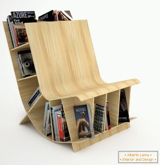 Holzstuhl-Bücherregal aus dem Studio Fishbol Design Atelier