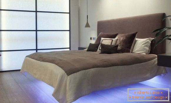 Schlafzimmer-Design mit LED-Hintergrundbeleuchtung