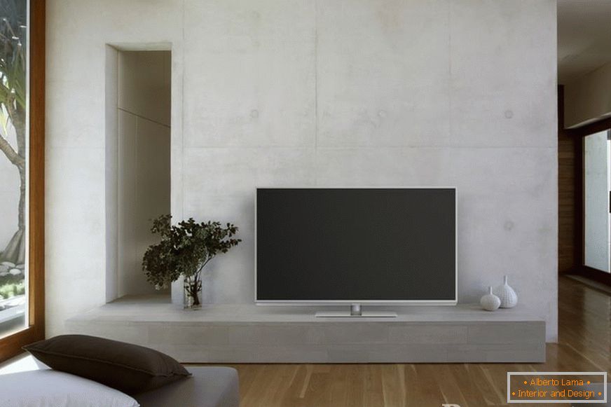 Fernseher an der Wand