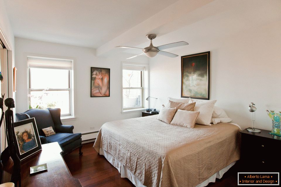 Schlafzimmer Wohnung mit Blick auf Brooklyn