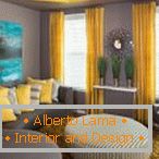 Die Kombination aus grauen Wänden und gelben Vorhängen im Wohnzimmer