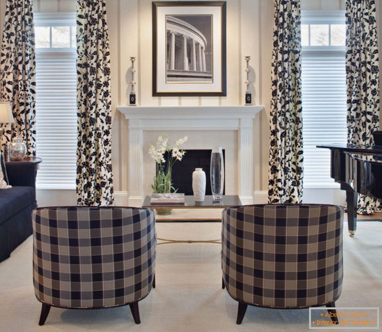 hübsche Buffalo-Check-Vorhänge-im-Wohnzimmer-modern-mit-Vorhang-Paneele-neben-Wohnzimmer-Einstellung-neben-extra-lange-Vorhänge-und schwarz-Sofa