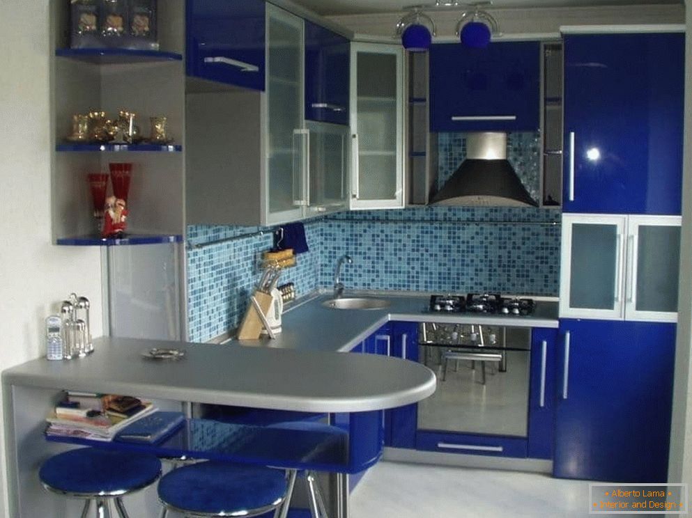 Blau-graue Küche