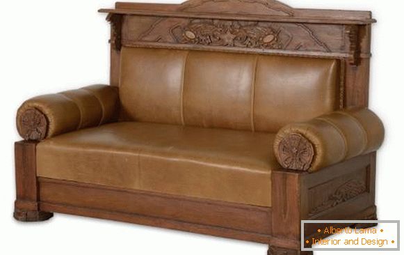 Sowjetische Möbel unter Stalin: ein Sofa 30-Jahre
