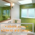 Weißer und grüner Badezimmerinnenraum