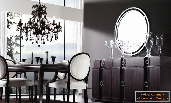 Bei der Gestaltung des Esszimmers werden dunklere Brauntöne in stärkerem Maße verwendet. Der Art Deco Stil mit ausgeprägten Kontrasten ist luxuriös und elegant. 
