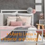 Graue Wände und rosa Textilien im Schlafzimmer