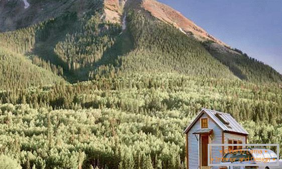 Micro-Haus am Fuße des Berges